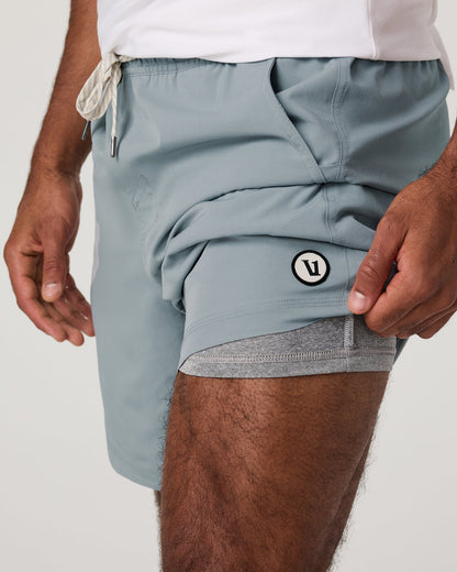 Kore Short Lined 7" Light Cloud | Vuori discount - US 1988