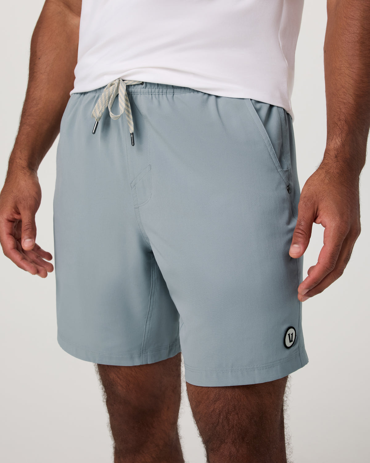Kore Short Lined 7" Light Cloud | Vuori discount - US 1988