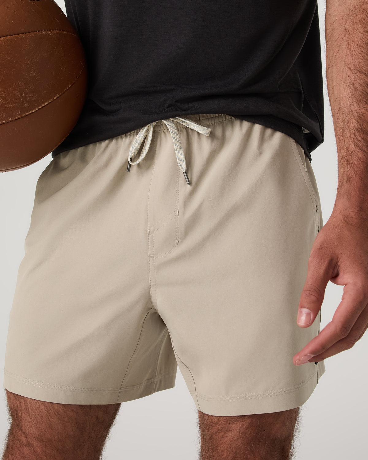 Kore Short Unlined 5" Men's Toast Athletic Fit Shorts | Vuori online - US 1970