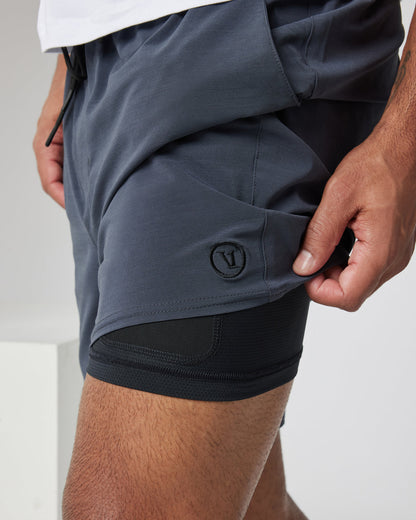 Elevate Kore Short Lined 7" Men's Navy Performance Shorts | Vuori shop - US 6750
