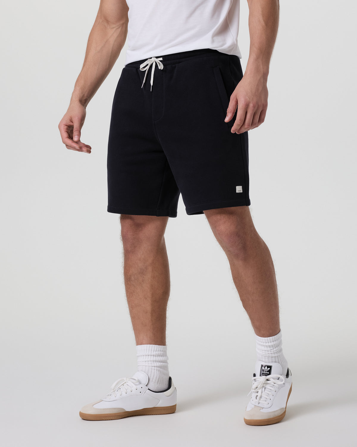 Seaside Short Classic Fit 8" Black | Vuori outlet - US 2250