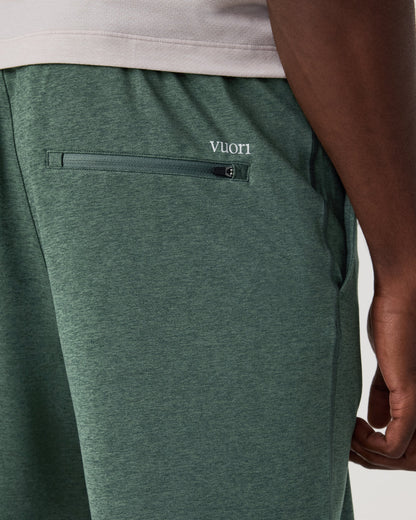 Sunday Performance Short 8" Men's Agate Green Shorts | Vuori online - US 7445