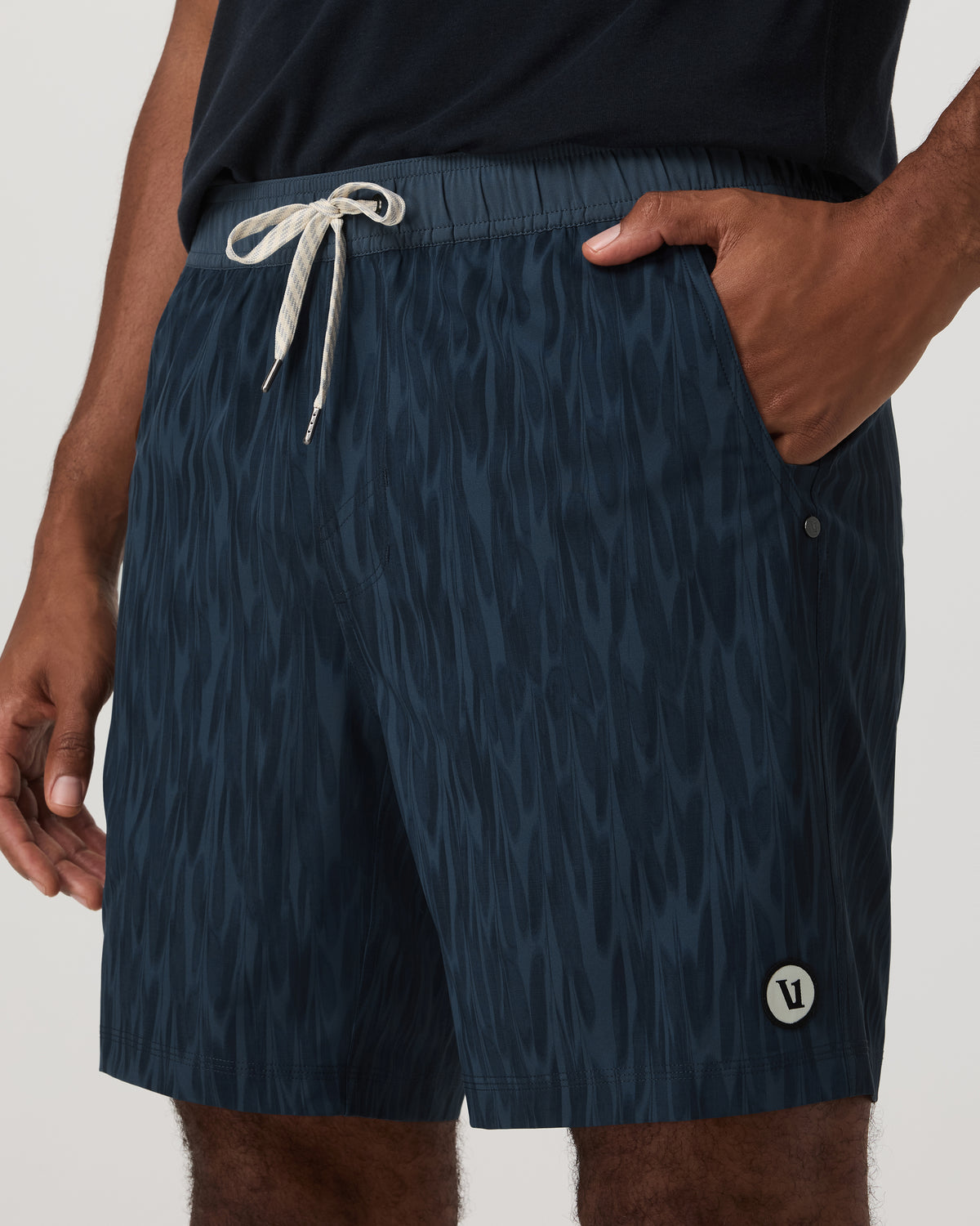 Kore Short Lined 7" Men's Shorts in Blue Sea Pampas | Vuori onsale - US 9245