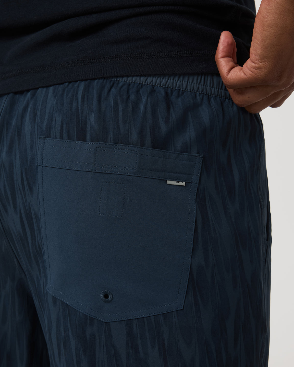 Kore Short Lined 7" Men's Shorts in Blue Sea Pampas | Vuori onsale - US 9245