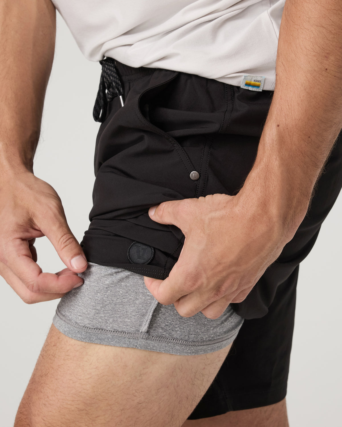 Kore Short Lined 9" Black Tonal Athletic Shorts | Vuori discount - US 1325