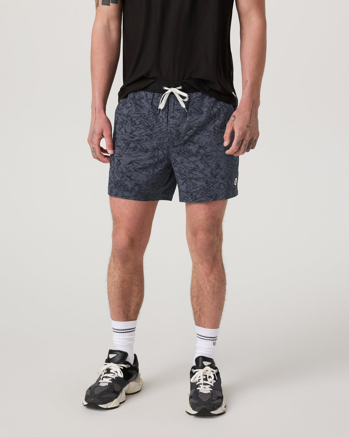 Kore Short Lined 5" Men's Moonlight Sand Shorts | Vuori discount - US 8019