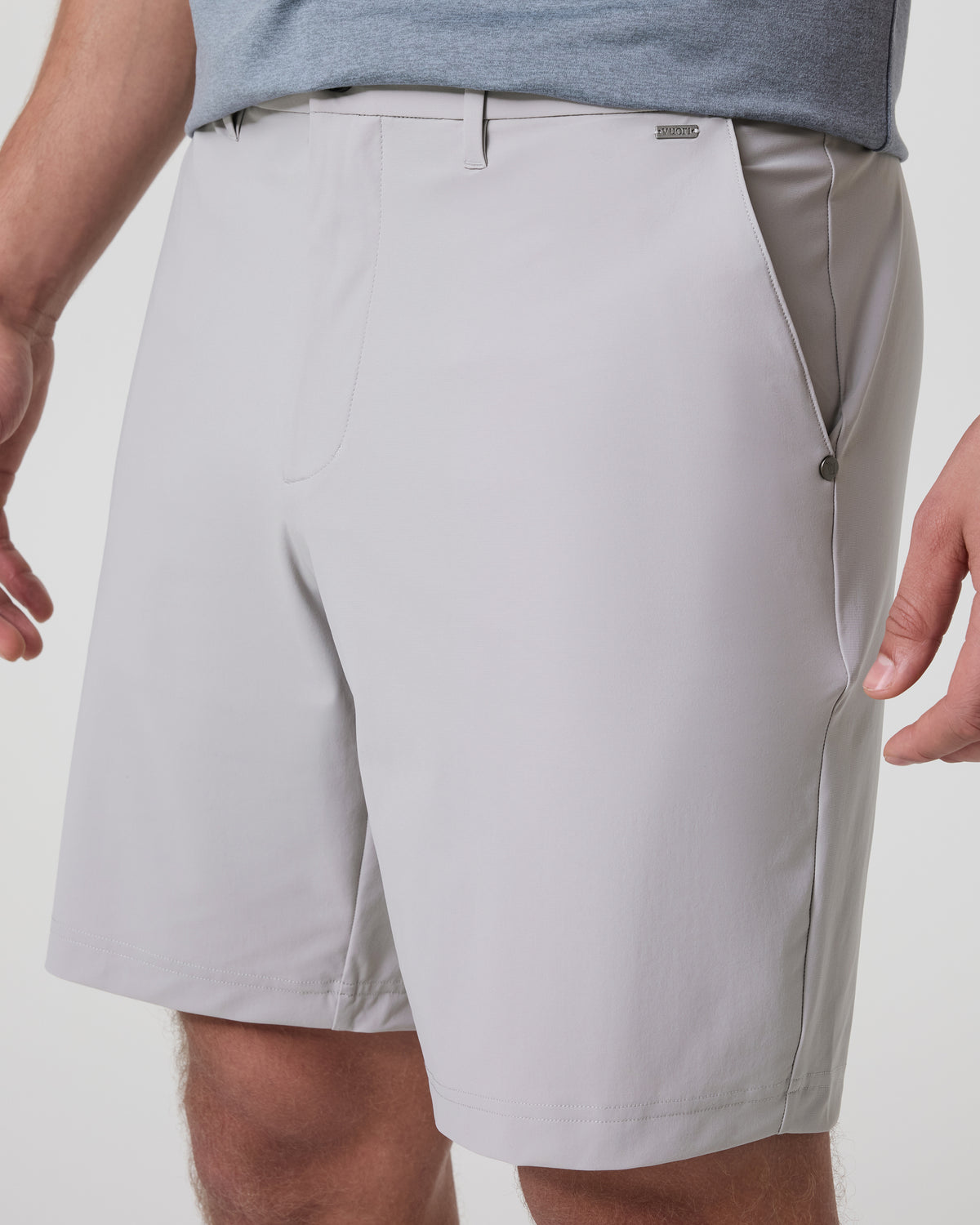 Fleet Chino Short 8" Men's Fog Shorts | Vuori online - US 3332