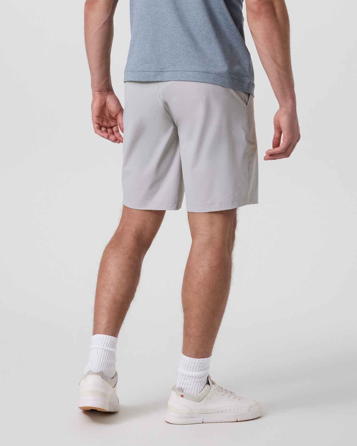 Fleet Chino Short 8" Men's Fog Shorts | Vuori online - US 3332