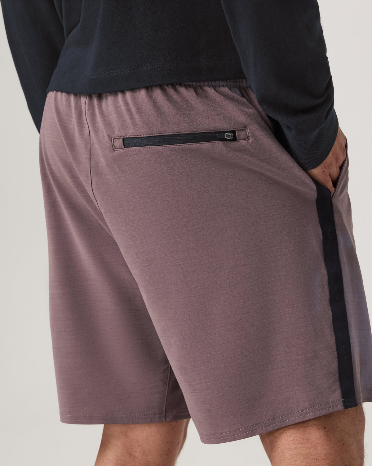 Elevate Kore Utility Short Lined 7" Men's Huckleberry Short | Vuori outlet - US 5797