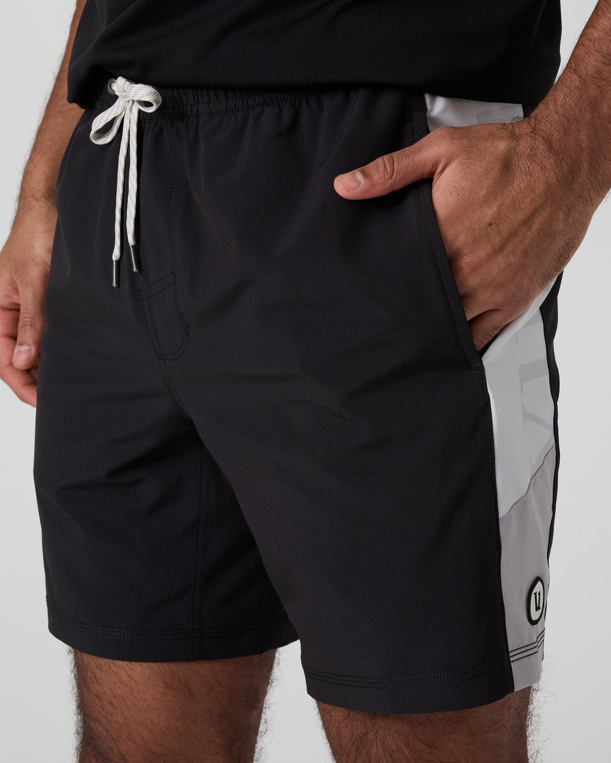 Kore Short X2 Lined Classic Fit 7" Black/Salt/Amethyst Grey | Vuori sale - US 3823
