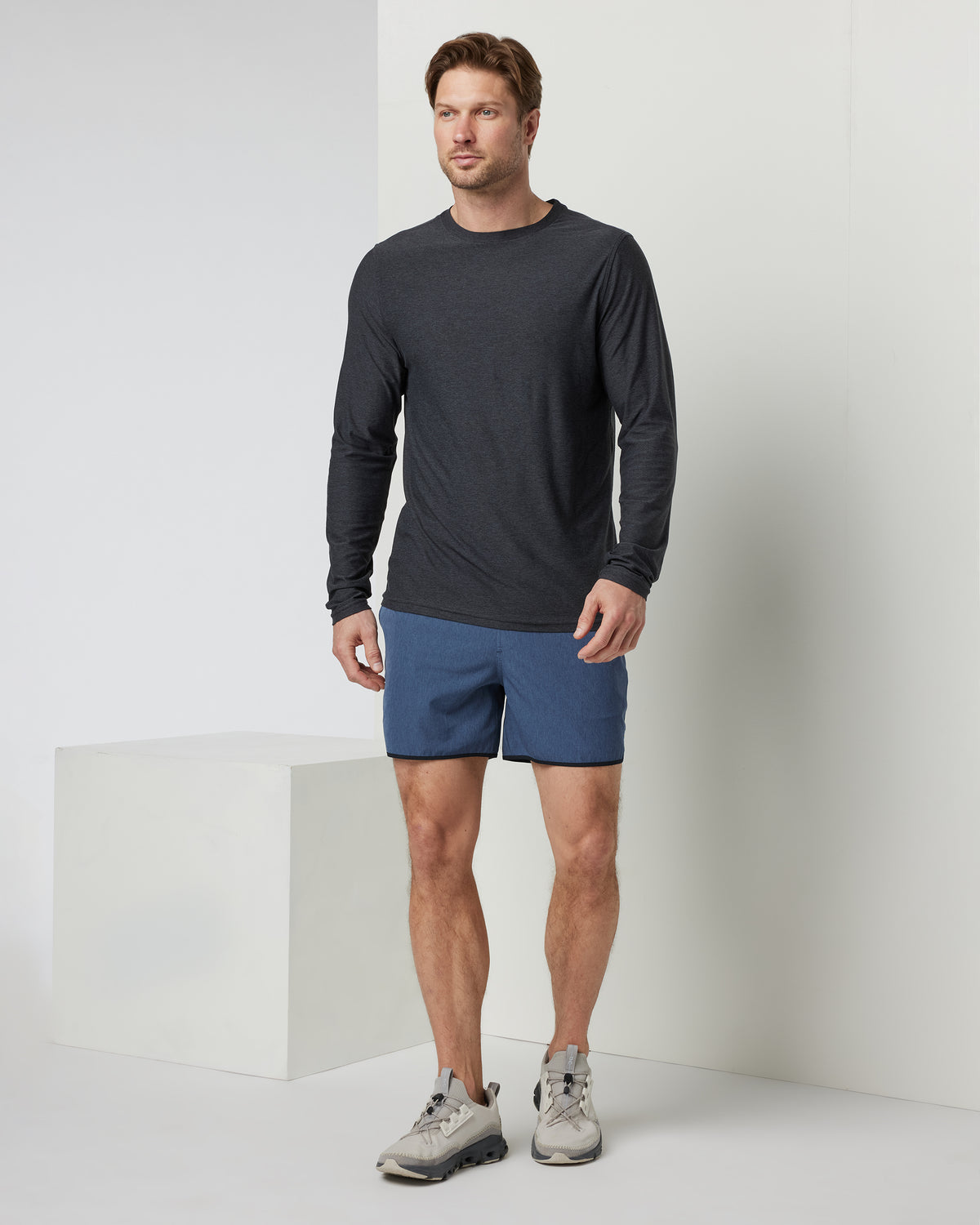 Banks Short 5" Azure Linen Texture | Vuori discount - US 7700
