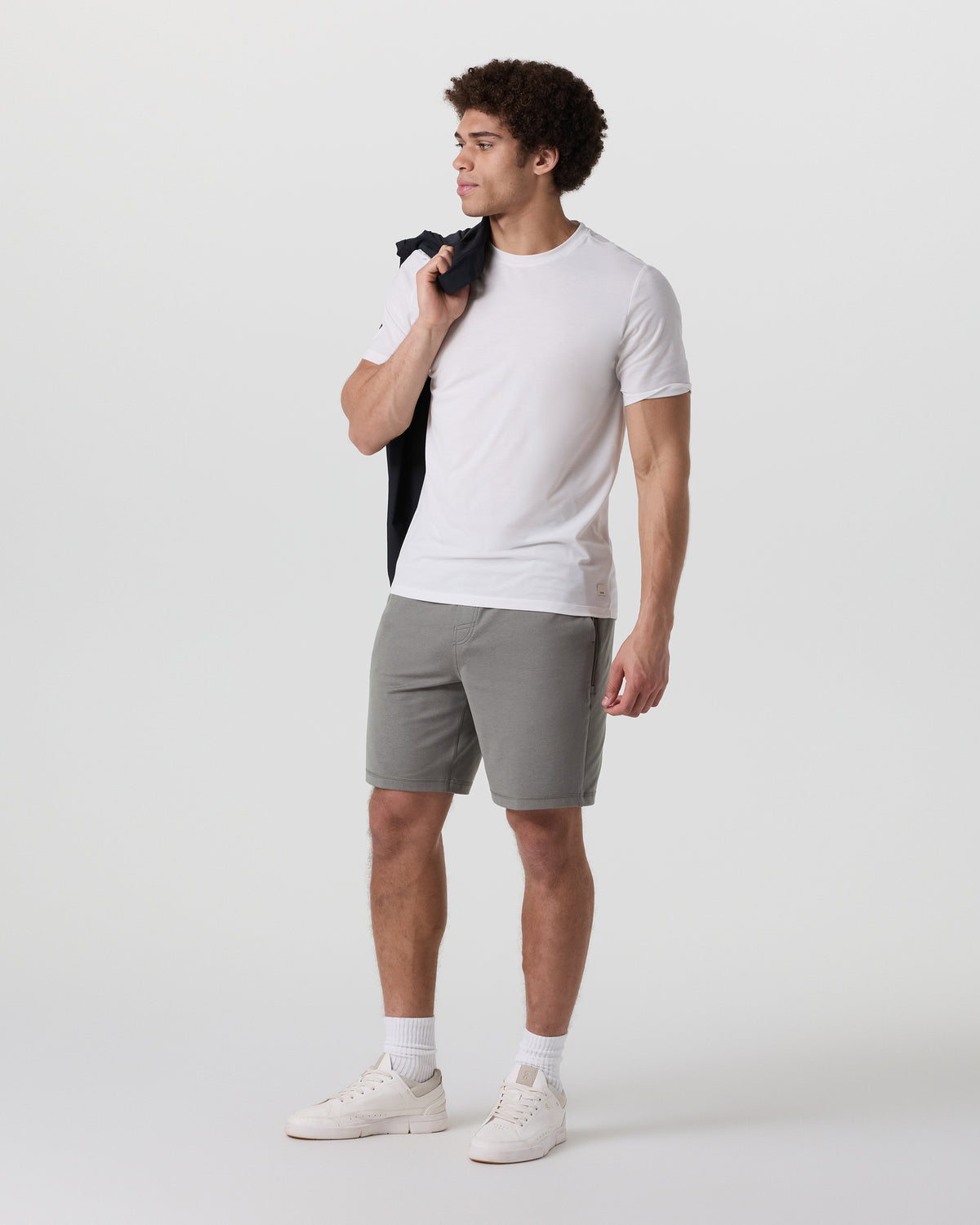 Coronado Short 8" Dolomite Heather | Vuori online - US 4073