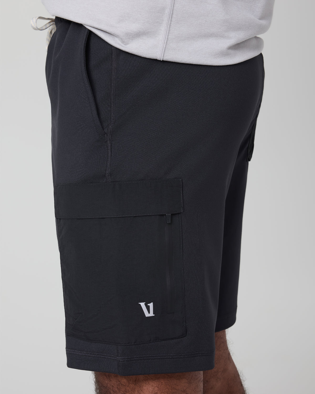 Sunday Performance Utility Short Classic Fit 8" Black | Vuori online - US 5133