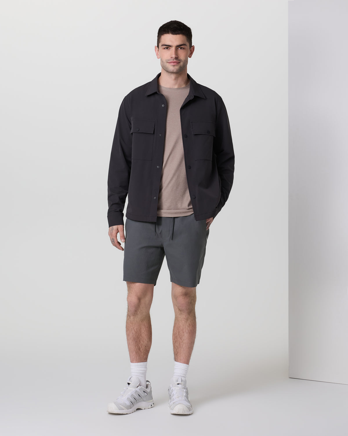 Cascade Crinkle Elastic Waist Short Classic Fit 8" Charcoal | Vuori sale - US 9746