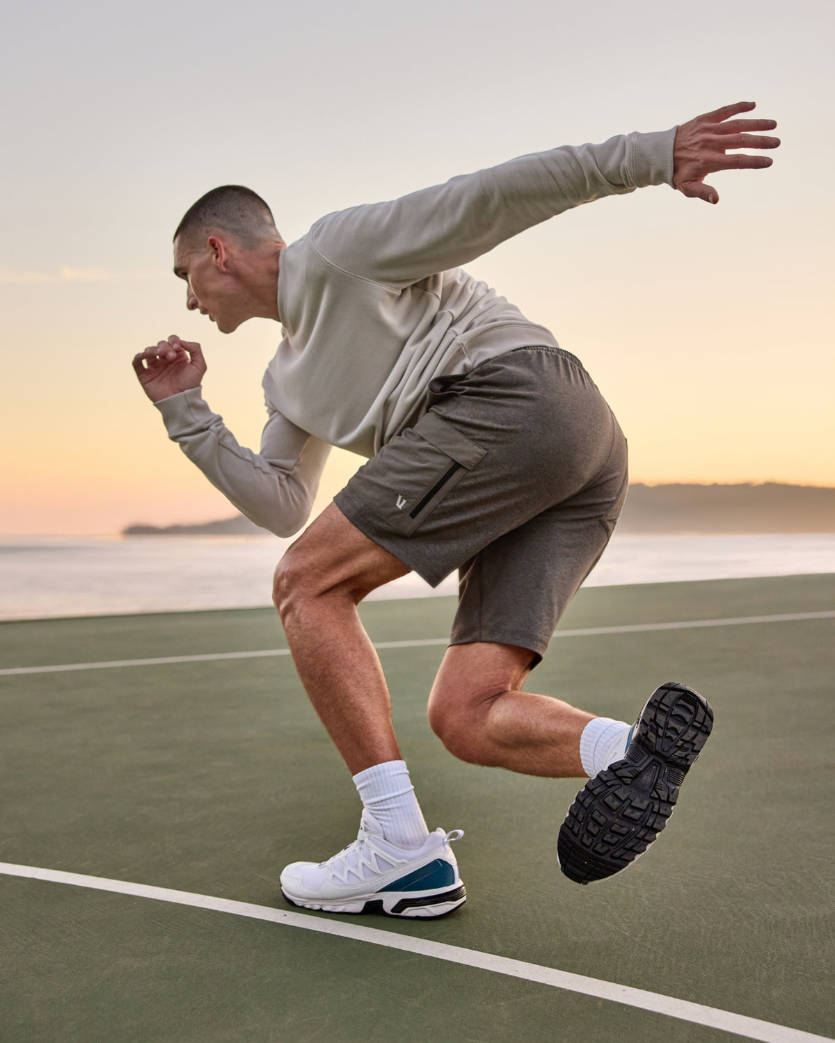 Sunday Performance Utility Short Classic Fit 8" Warm Grey Heather | Vuori outlet - US 1709