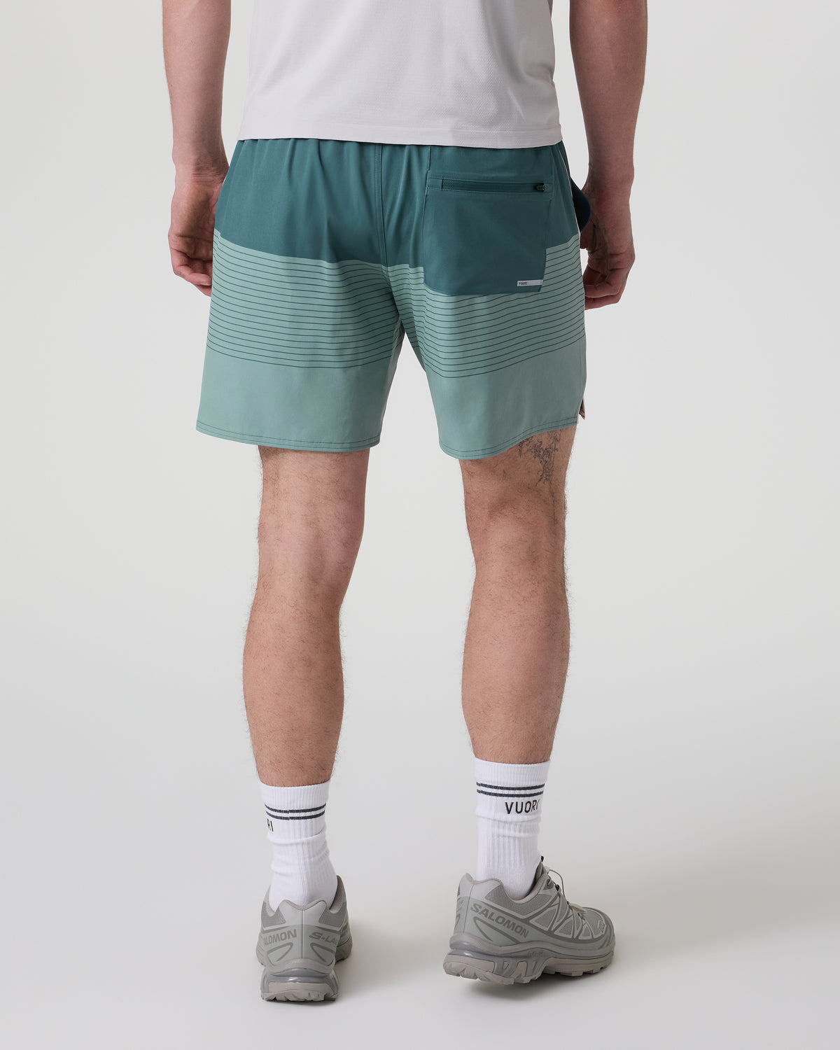 Trail Short 2.0 Light Deep Sea Stripe/Salt | Vuori online - US 3428