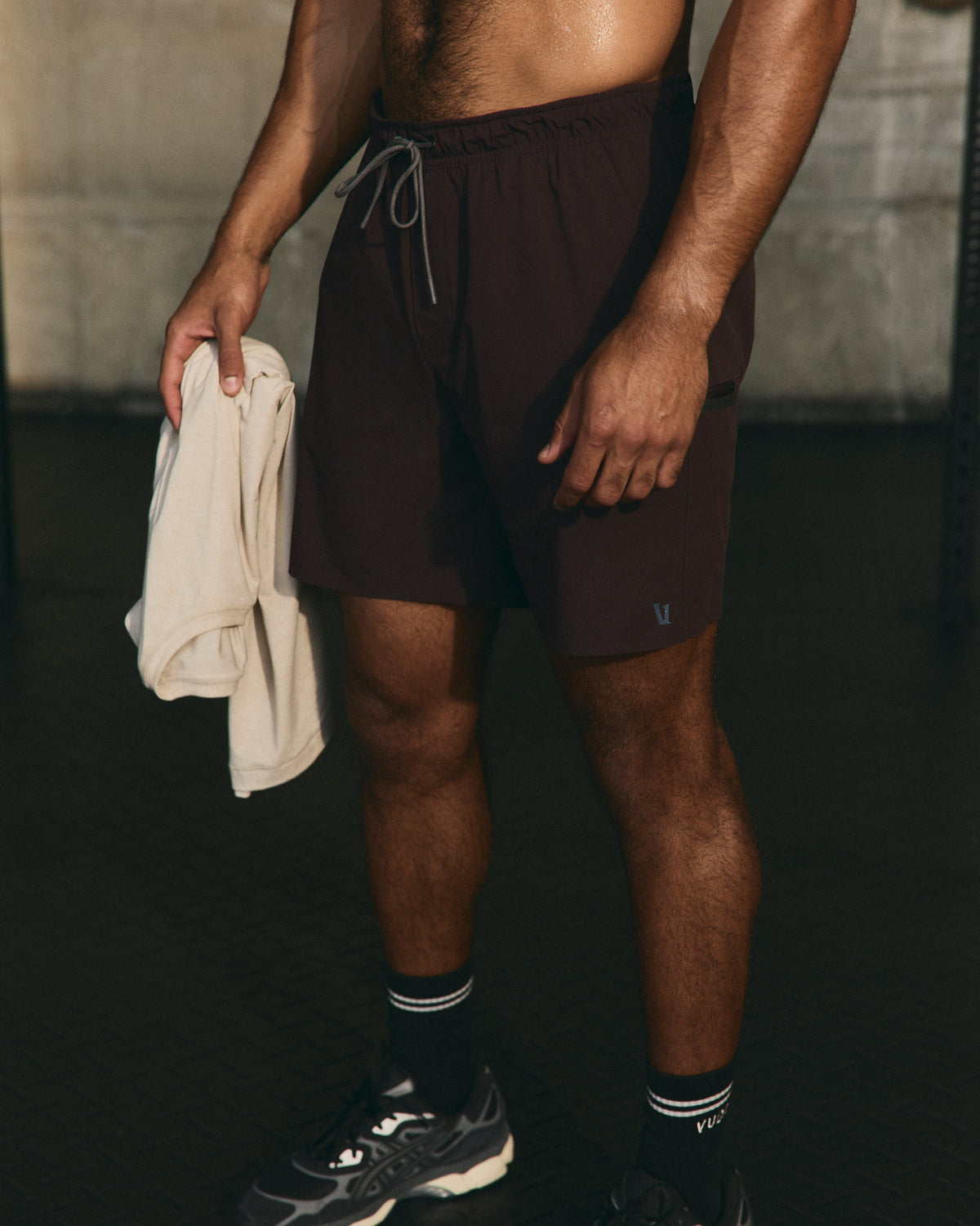 Grafton Short Lined 7" Men's Raisin Training Shorts | Vuori sale - US 3632