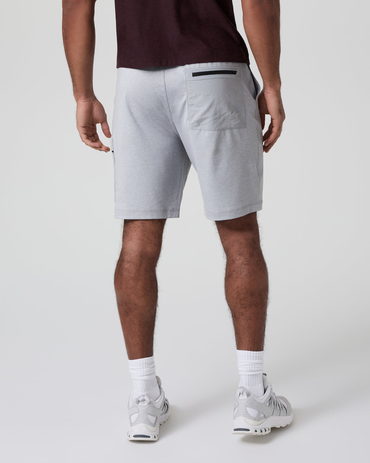Sunday Performance Utility Short Classic Fit 8" Platinum Heather | Vuori online - US 3542