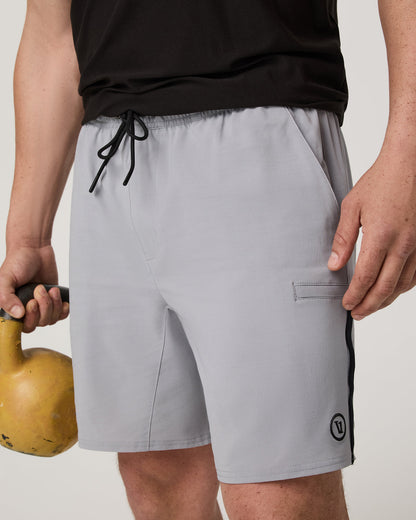 Elevate Kore Utility Short Lined 7" Men's Sea Fog Shorts | Vuori online - US 5153