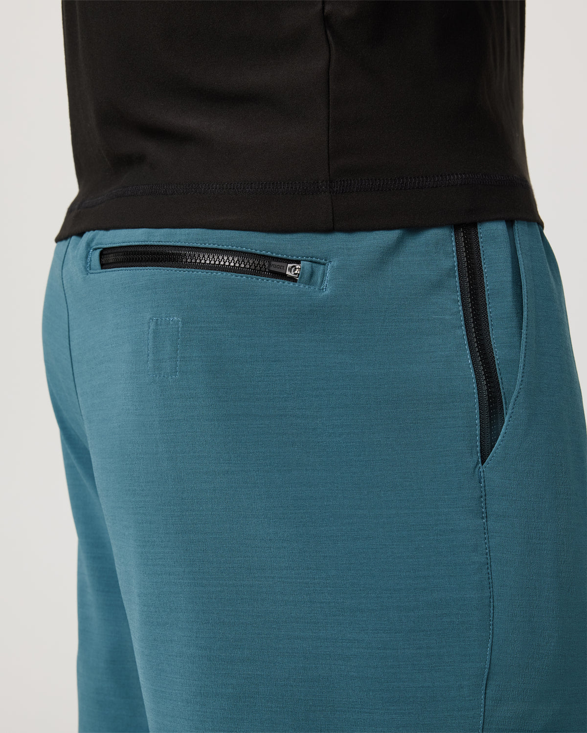 Elevate Kore Short Unlined 7" Men's Light Deep Sea | Vuori onsale - US 8314