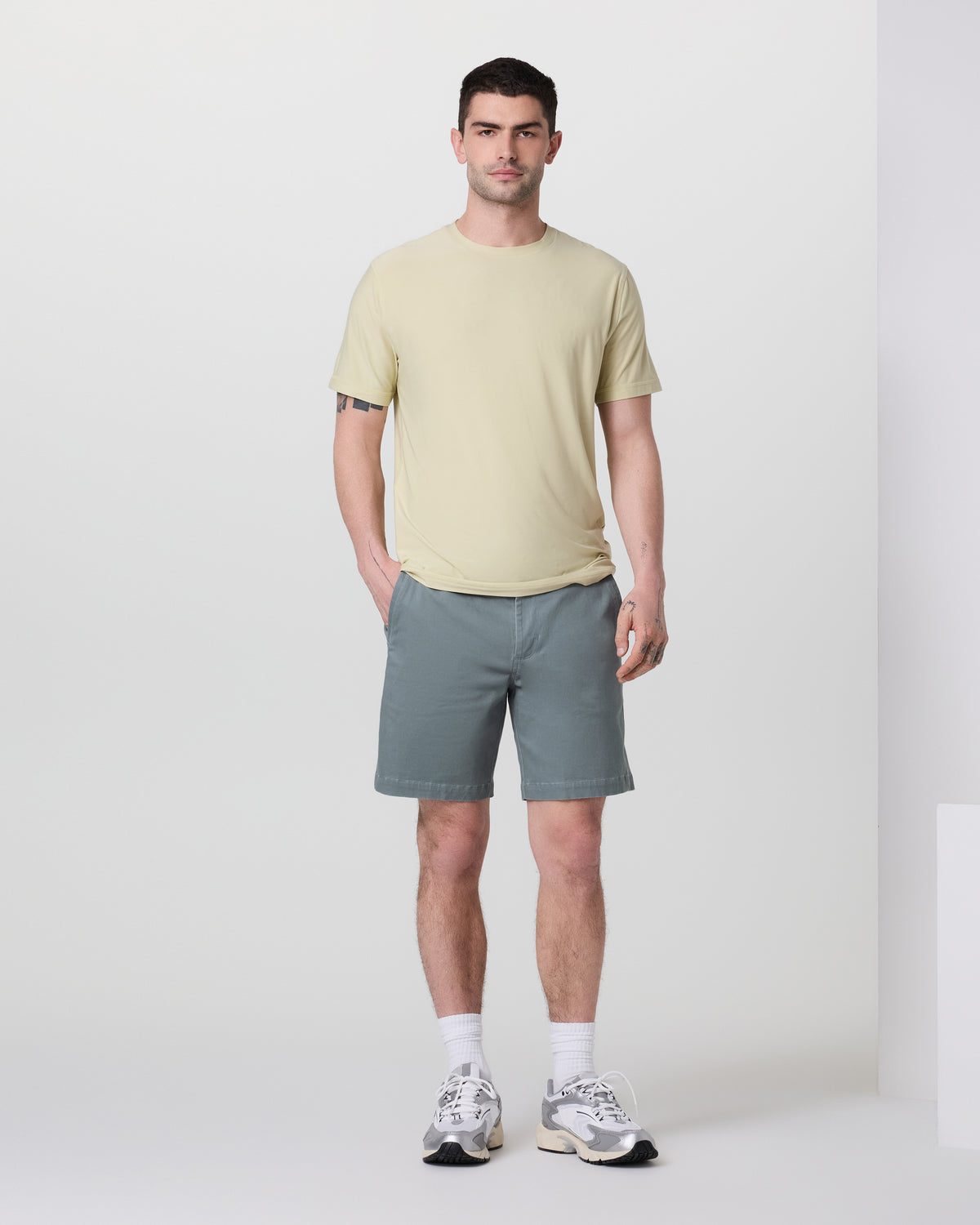 Fletcher Short Classic Fit 8" Dusty Blue | Vuori shop - US 7941