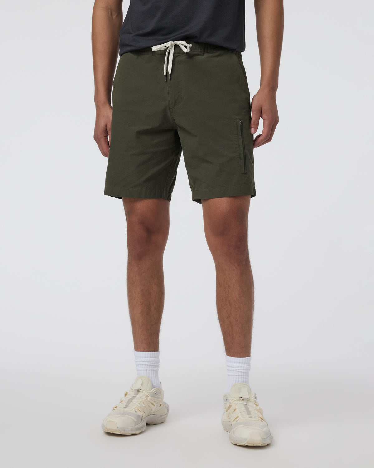 Barren Explorer Short Classic Fit 8" Kale | Vuori for sale - US 9329