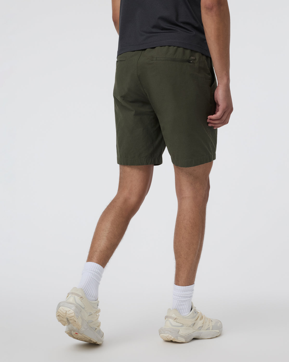 Barren Explorer Short Classic Fit 8" Kale | Vuori for sale - US 9329