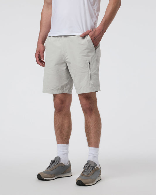 Barren Explorer Short Classic Fit 8" Talc | Vuori online - US 3875