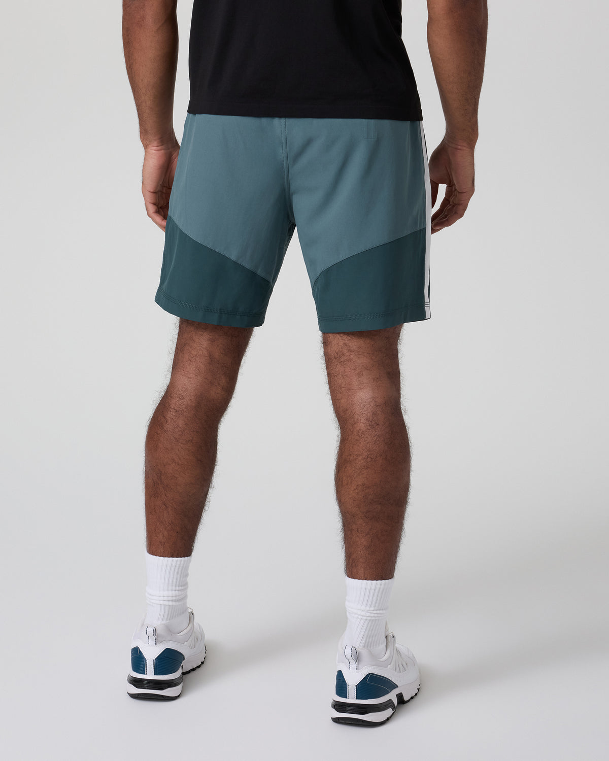 Kore Short X1 Lined Classic Fit 7" Light Deep Sea/Deep Sea/Salt | Vuori outlet - US 2902