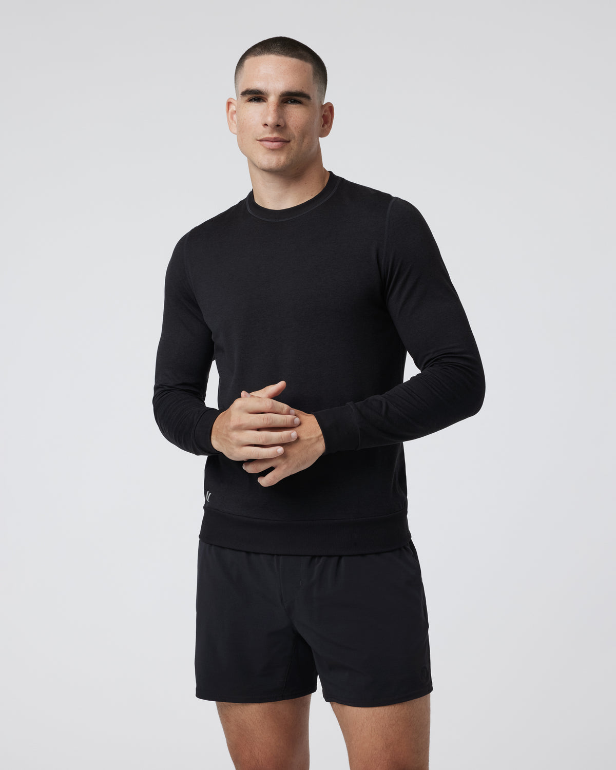 Ponto Performance Crew Men's Black Pullover | Vuori for sale - US 8122