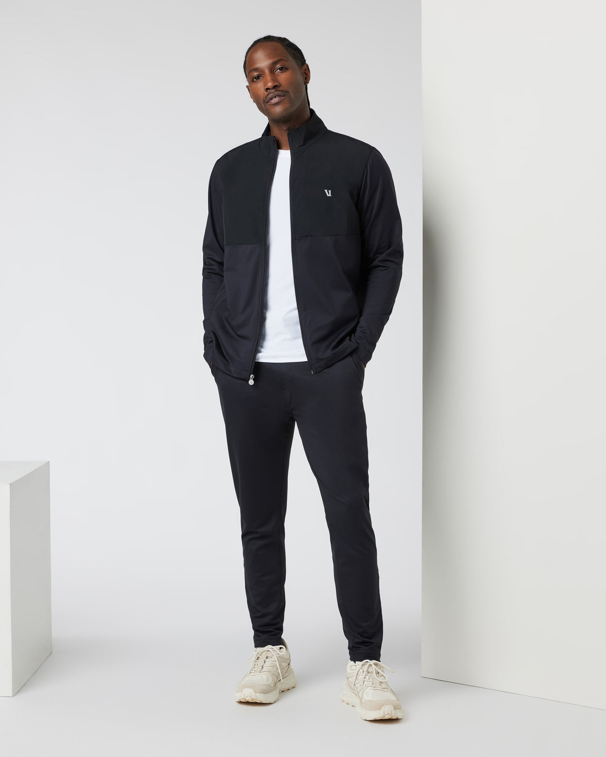 Sunday Element Track Jacket Men's Black Jacket | Vuori online - US 9951
