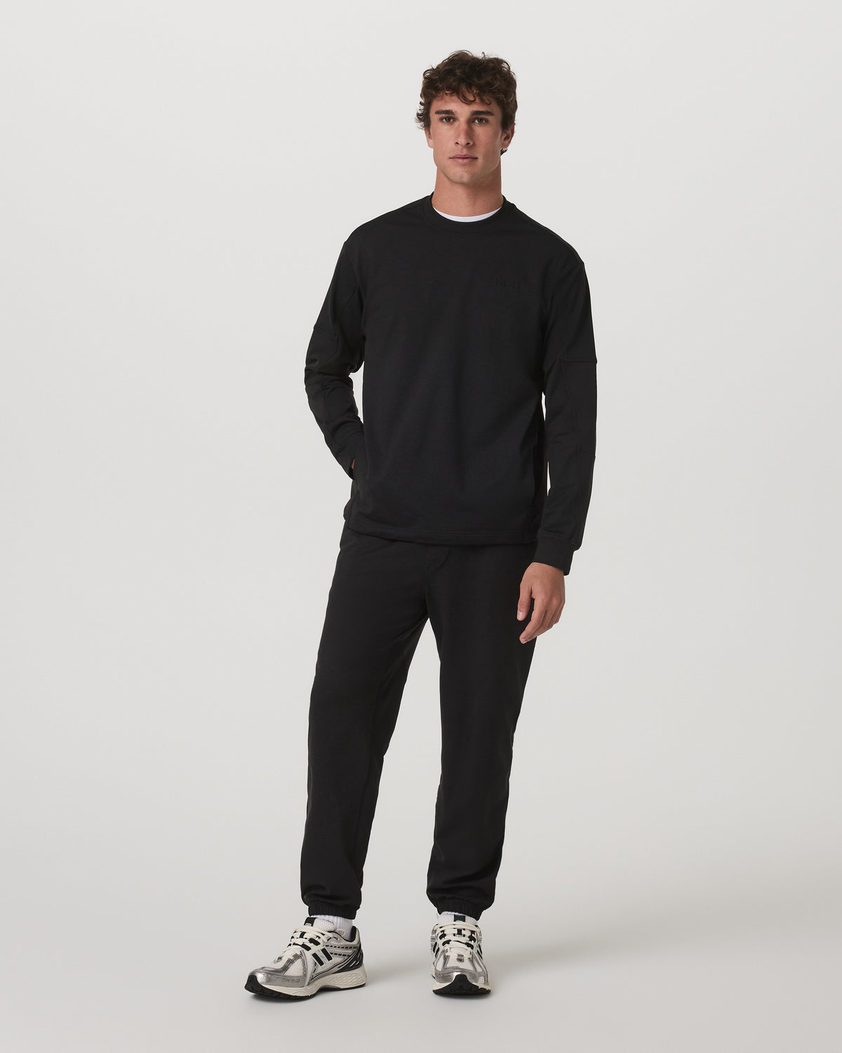 Coronado Mixed Media Crew Men's Black Heather Crewneck | Vuori sale - US 6772