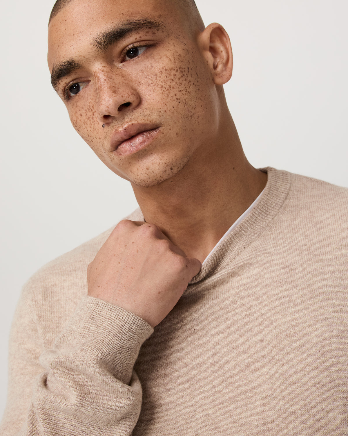 Berik Cashmere Sweater Men's Oatmeal Heather Sweater | Vuori sale - US 3295