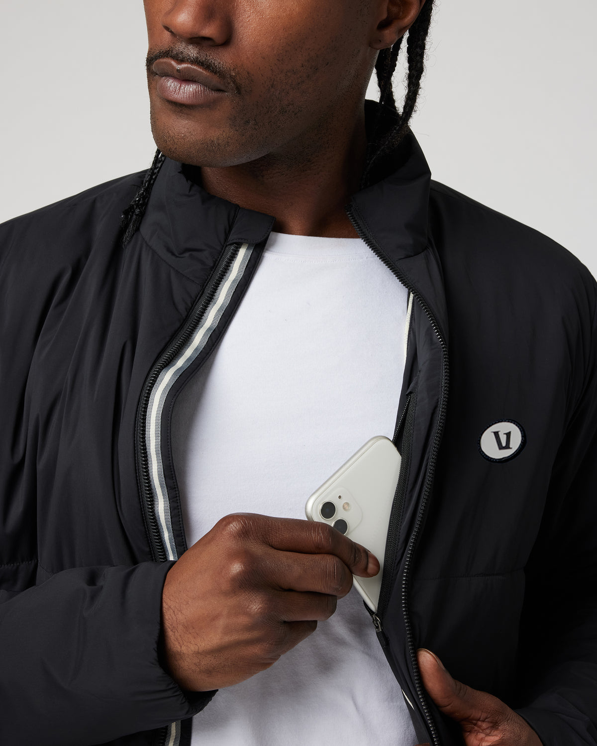 Echo Insulated Jacket 2.0 Black Lightweight Jacket | Vuori online - US 8334