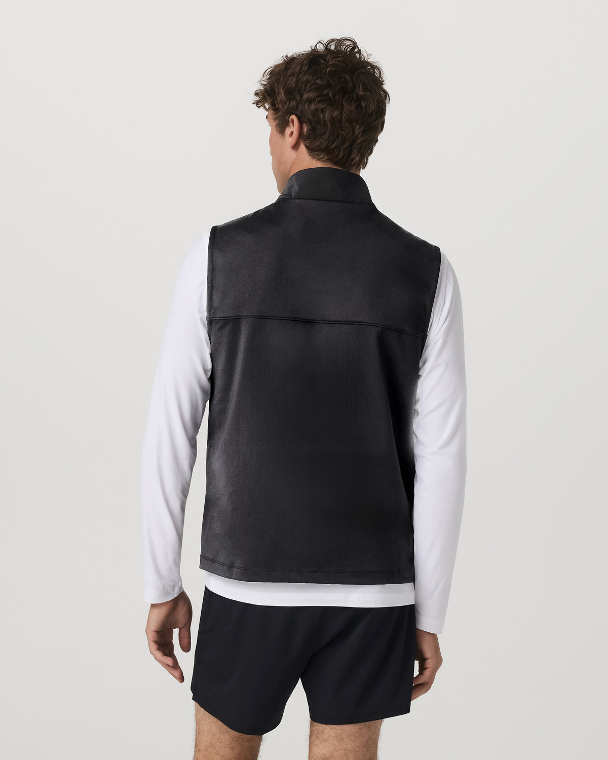 Sunday Insulated Hybrid Vest Men's Black Training Vest | Vuori sale - US 7138