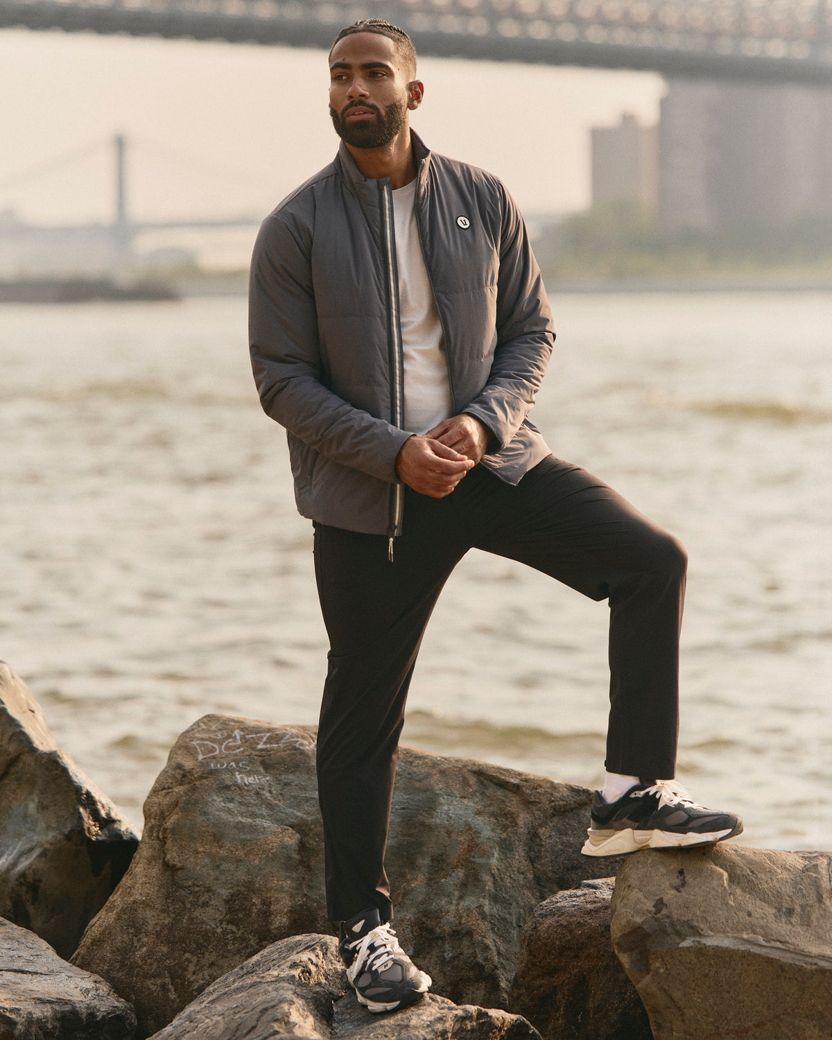 Echo Insulated Jacket 2.0 Men's Moonlight Jacket | Vuori discount - US 9032