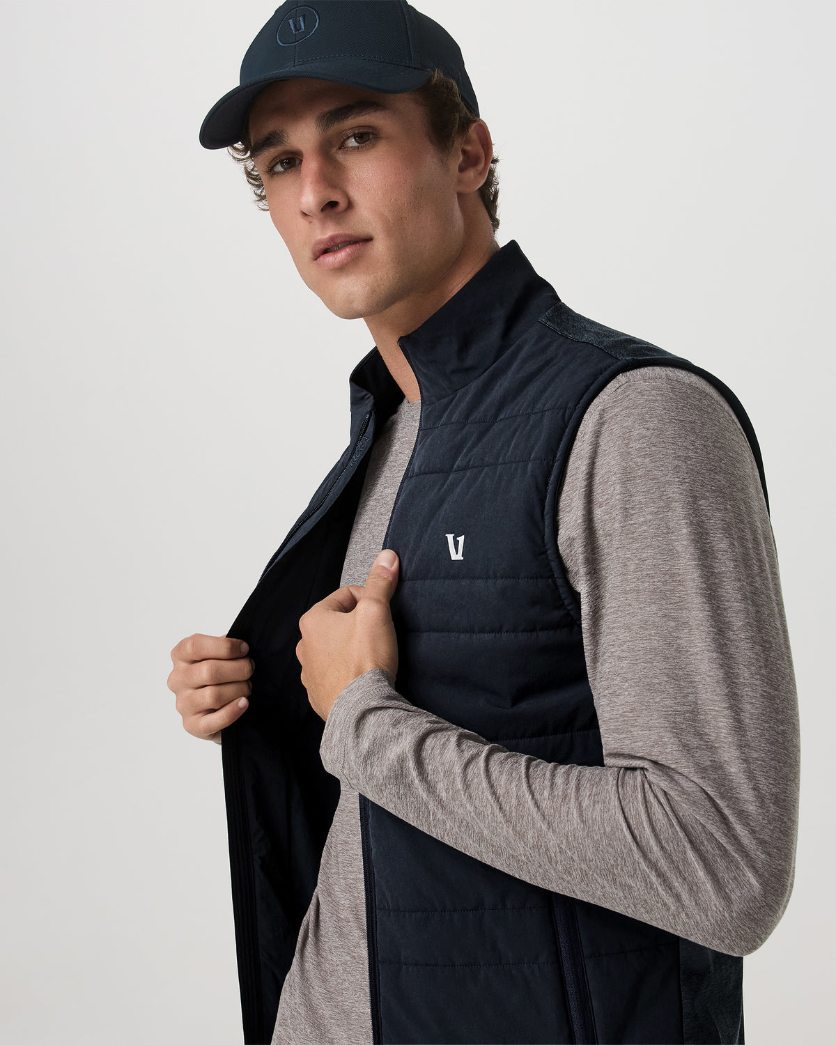 Sunday Insulated Hybrid Vest Ink Heather Training Vest | Vuori outlet - US 3794