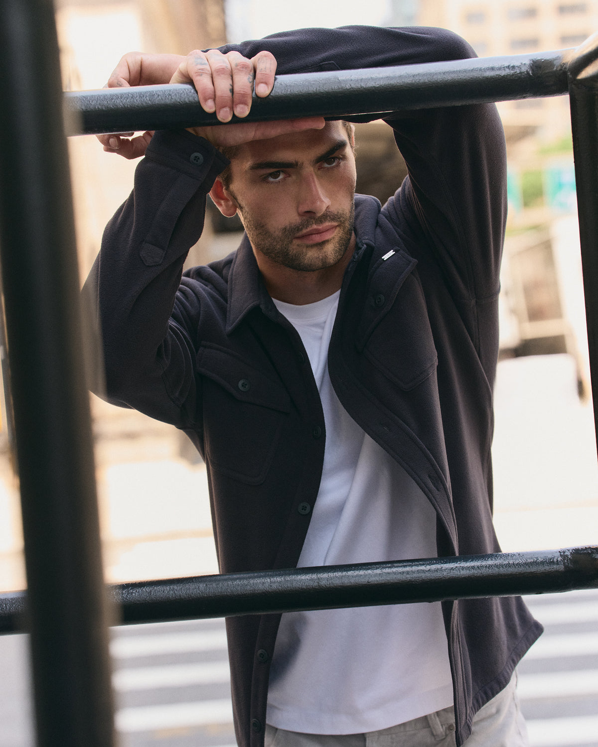 Aspen Shirt Jacket Black | Vuori for sale - US 5531