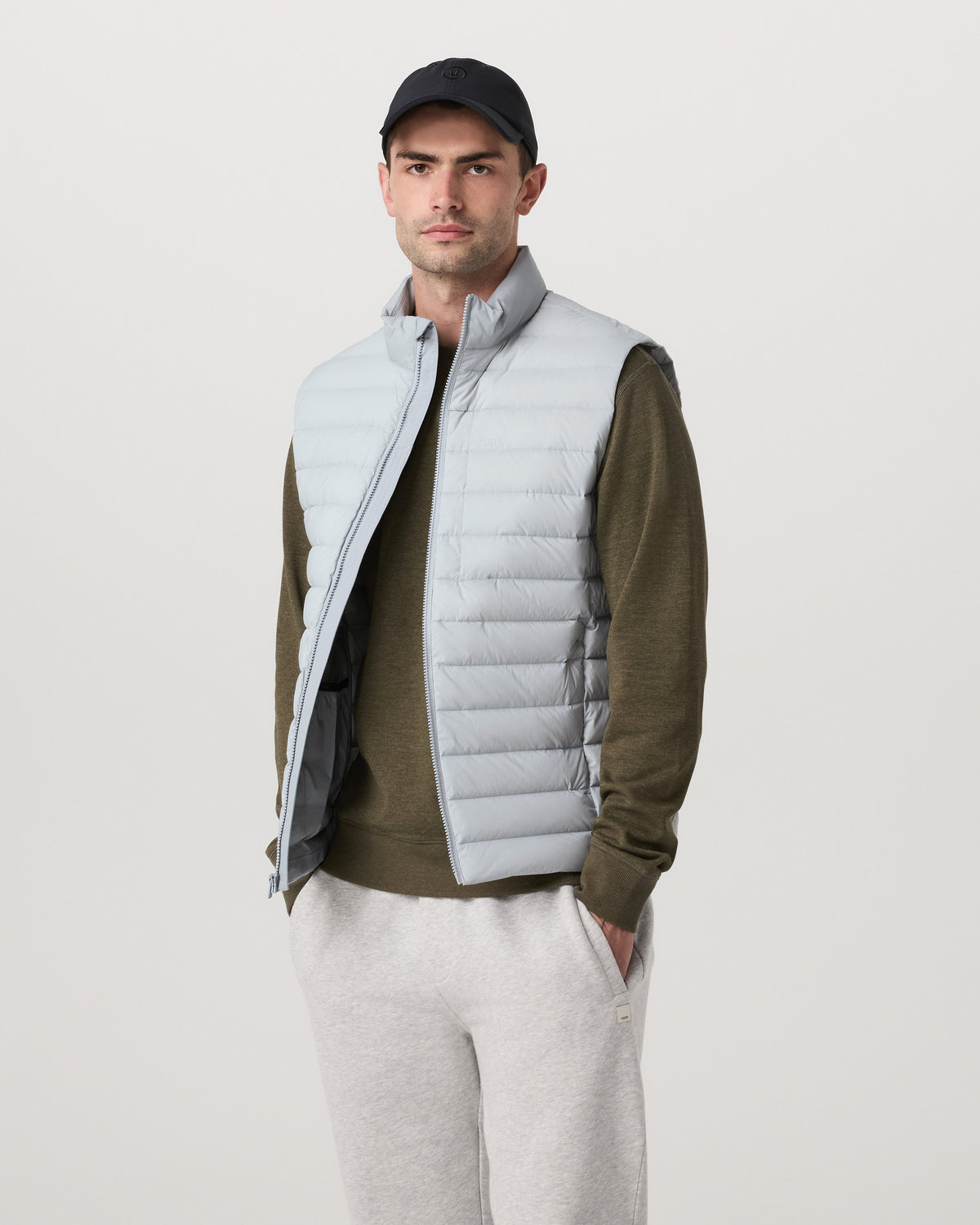 Steadfast Insulated Vest Men's Sea Fog Vest | Vuori outlet - US 7919