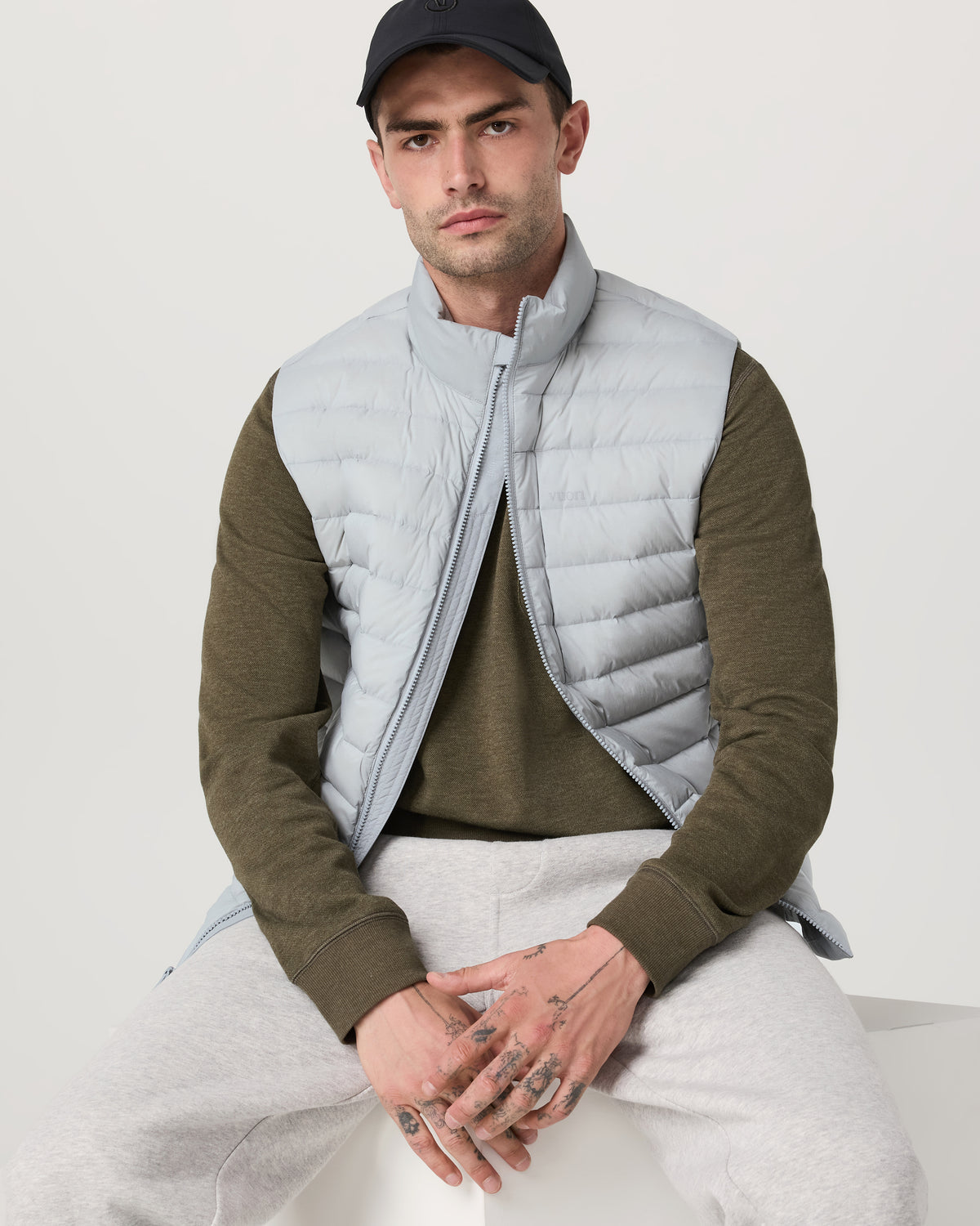 Steadfast Insulated Vest Men's Sea Fog Vest | Vuori outlet - US 7919