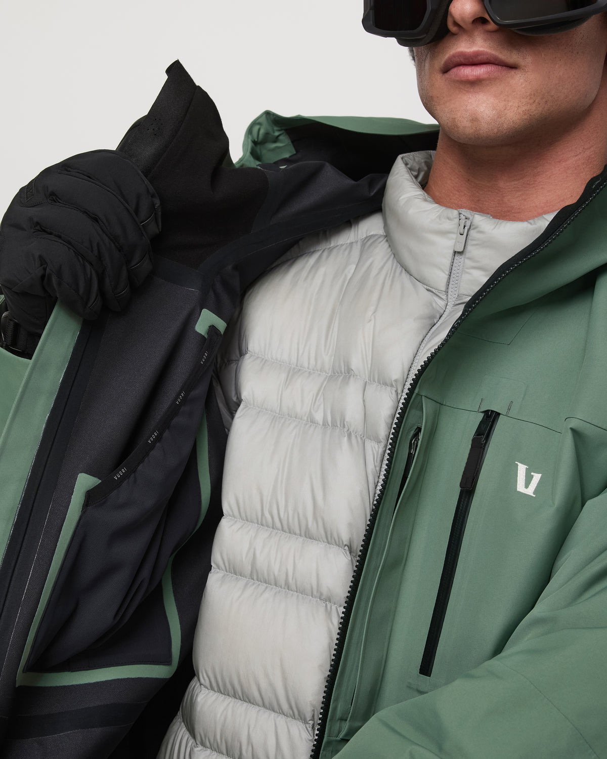 Taika Snow Shell Men's Sea Pine Ski/Board Jacket | Vuori online - US 2991