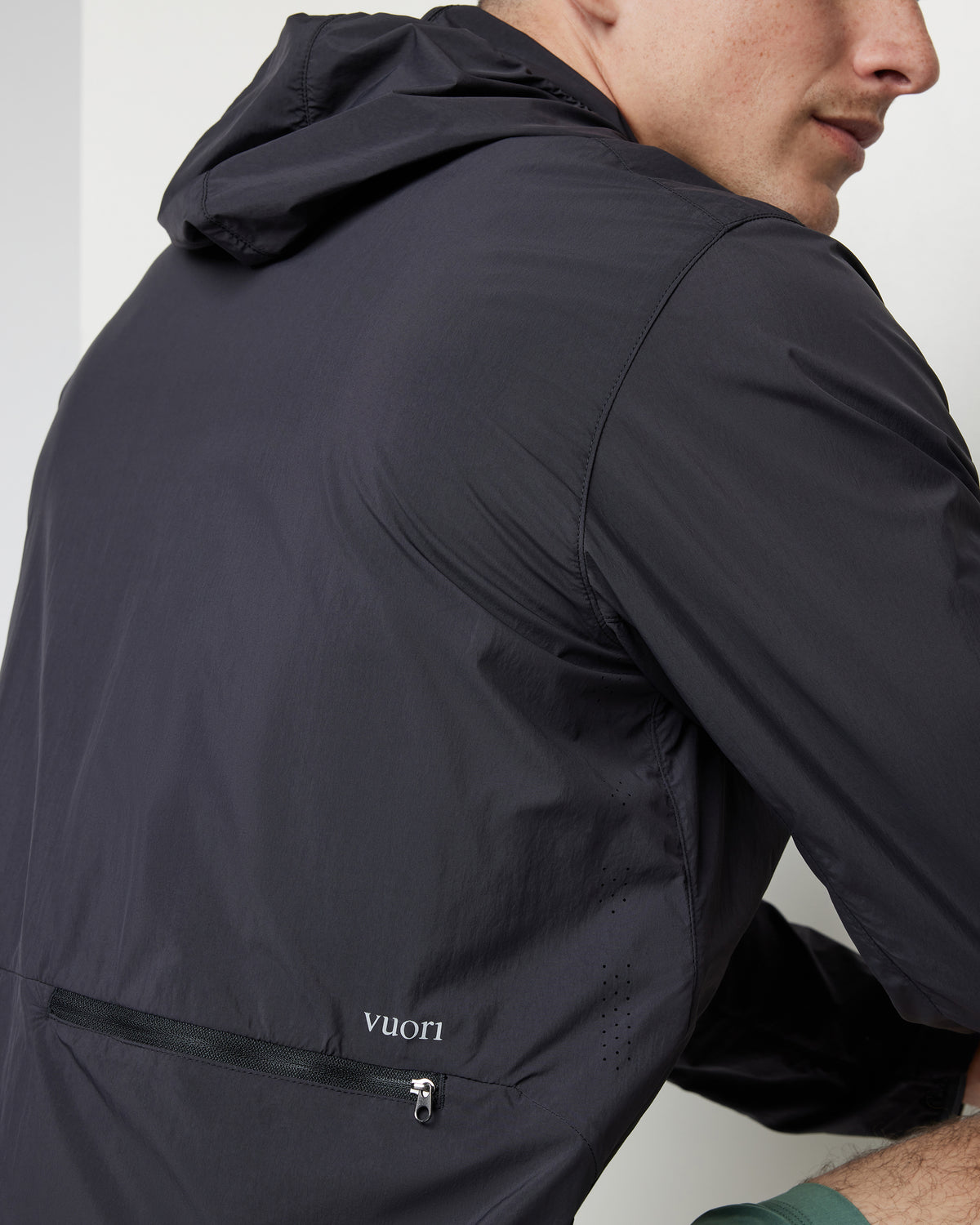 Ronan Packable Jacket Black Water Repellent Jacket | Vuori for sale - US 1467