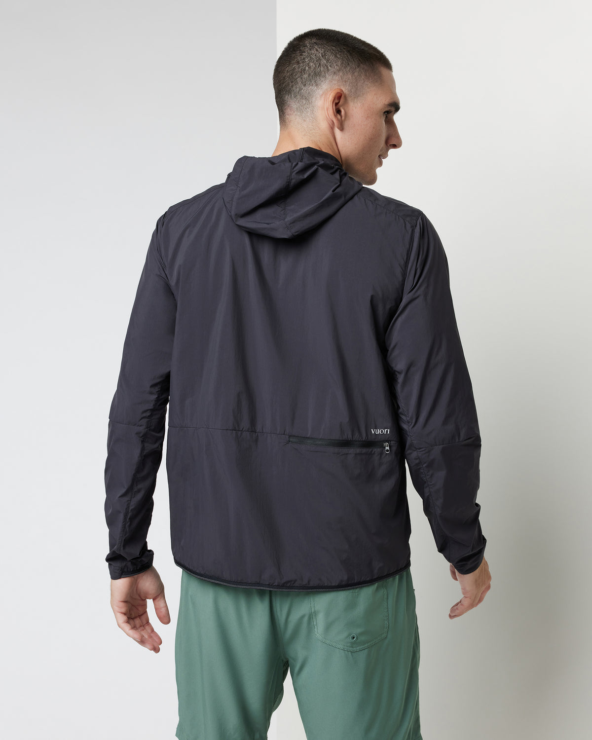 Ronan Packable Jacket Black Water Repellent Jacket | Vuori for sale - US 1467