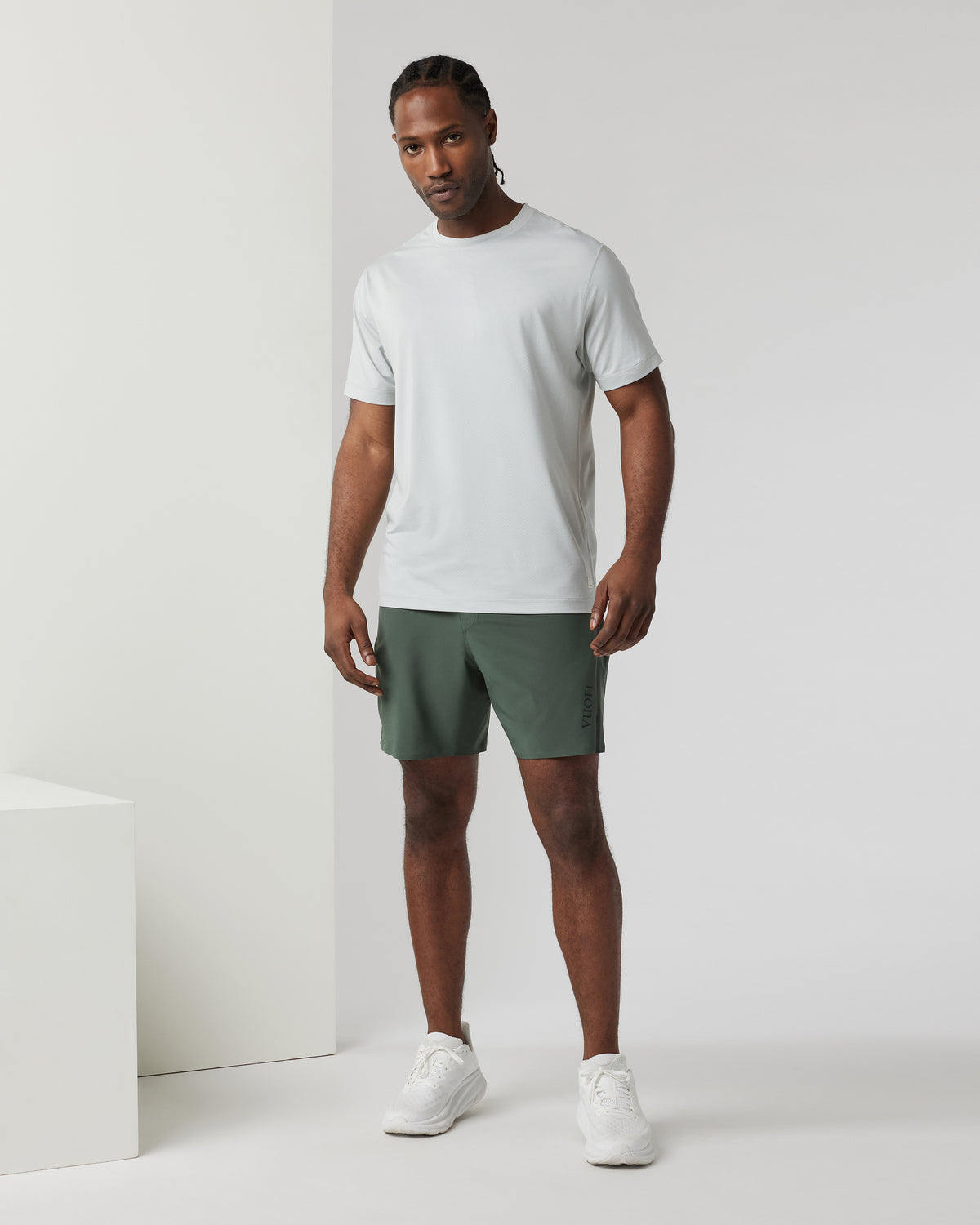 Tradewind Performance Tee 2.0 Sky Grey Heather | Vuori outlet - US 2943