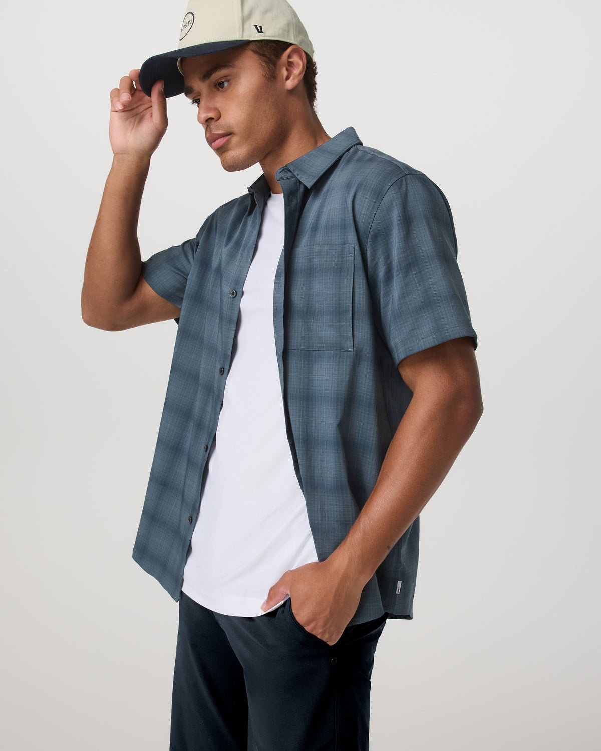 Short Sleeve Plaid Button Down Shirt Men's Abyss Shirt | Vuori online - US 2640