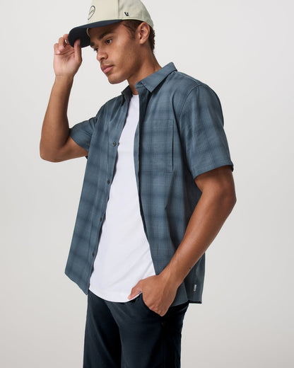 Short Sleeve Plaid Button Down Shirt Men's Abyss Shirt | Vuori online - US 2640