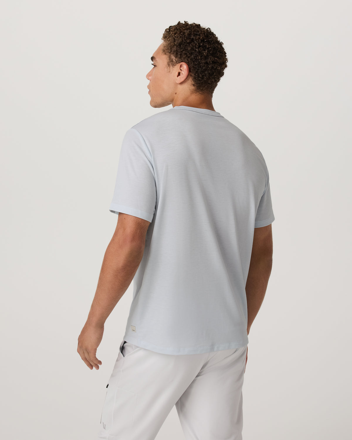 Current Tech Tee Men's Performance Shirt in Light Mist | Vuori for sale - US 5678