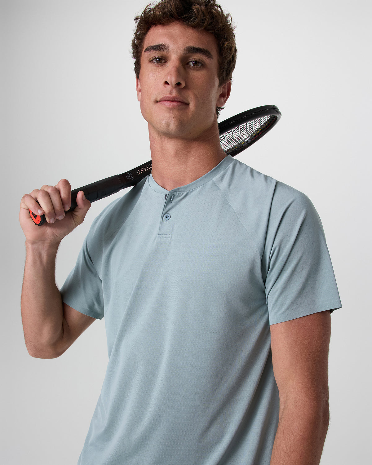 Short Sleeve Viewpoint Henley Mist | Vuori shop - US 9279
