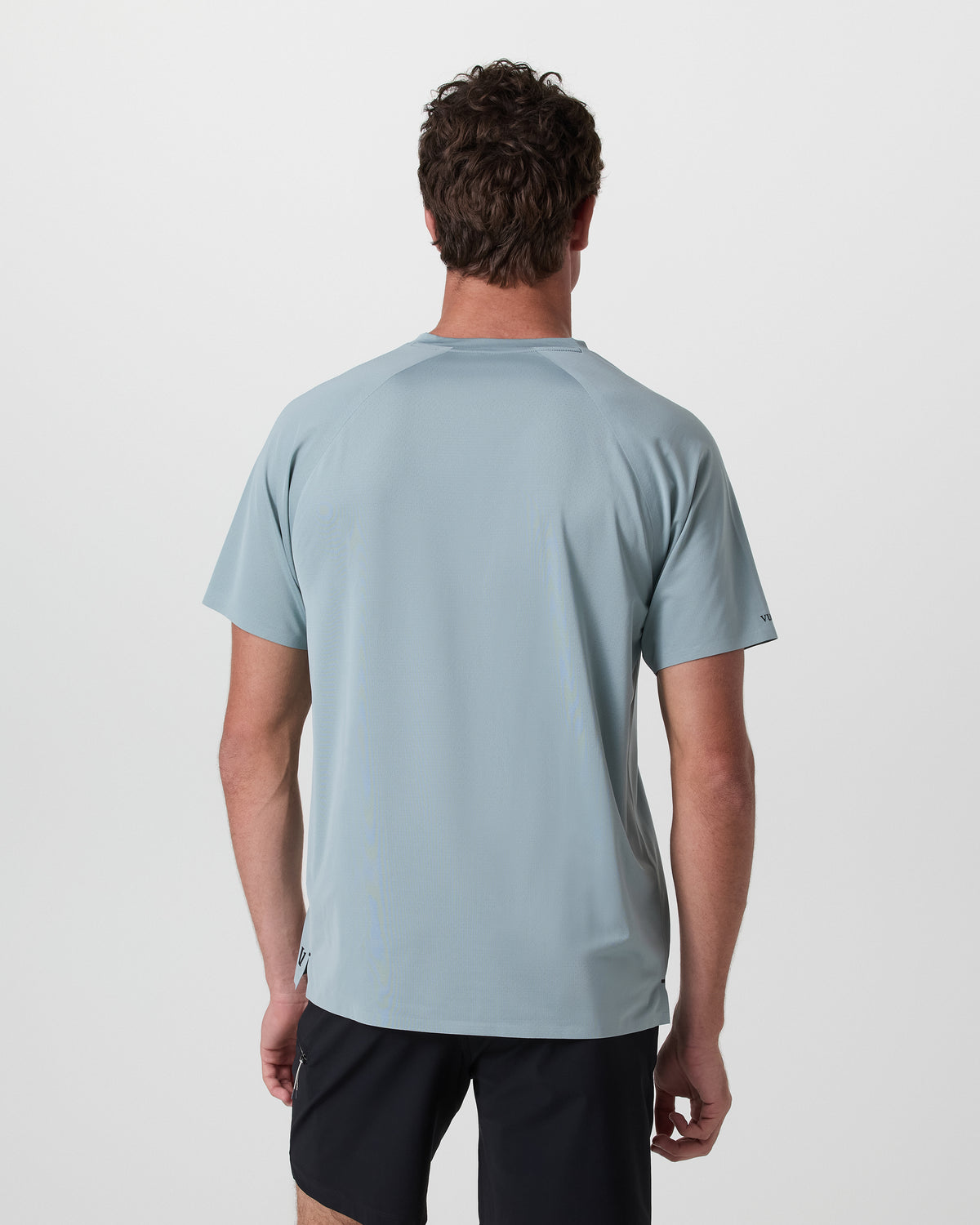 Short Sleeve Viewpoint Henley Mist | Vuori shop - US 9279