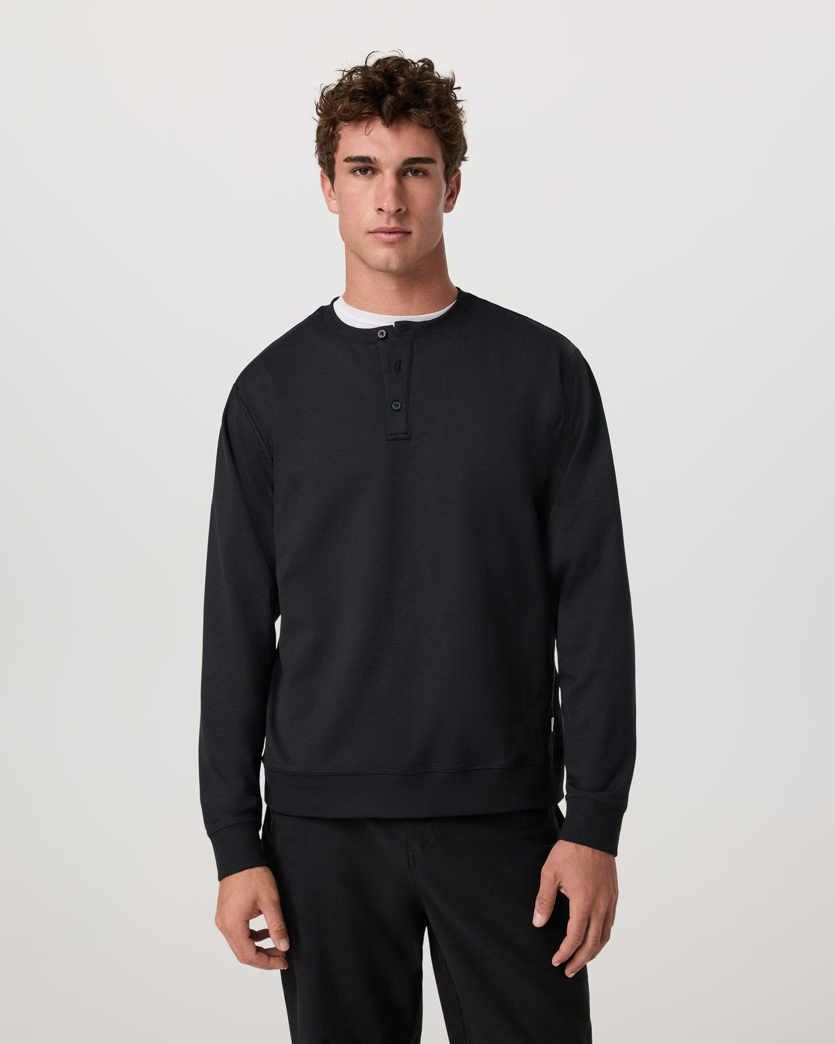 Long Sleeve Coronado Henley - Relaxed Black Heather | Vuori for sale - US 3724
